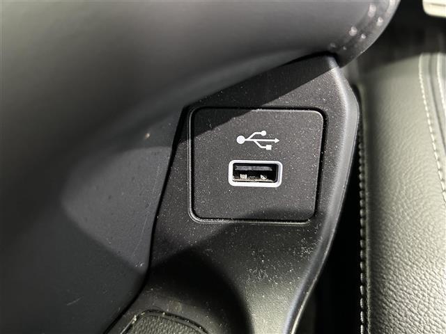 ZR-V Z 禁煙車 純正9インチナビ マルチビューカメラ 衝突被害軽減 メモリー機能付きパワーシート ブラインドスポットモニター 前席シートヒーター BOSEプレミアムサウンド パワーバックドア LED ETC(16枚目)