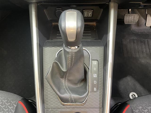 ライズ Ｚ　ワンオーナー　禁煙車　純正９インチディスプレイオーディオ　全方位カメラ　スマートアシスト　追従型クルーズコントロール　前席シートヒーター　前後コーナーセンサー　ＬＥＤヘッドライト　ＥＴＣ　フロアマット（19枚目）