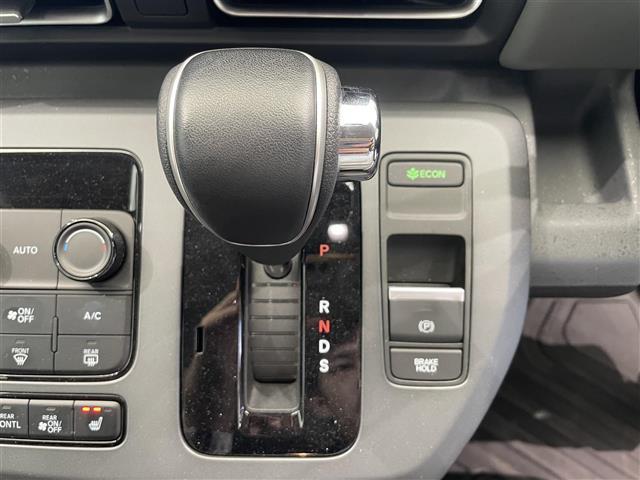 フリード クロスター 禁煙車 ホンダセンシング 両側パワースライドドア 純正9インチナビ Bluetooth AndroidAuto AppleCarPlay バックカメラ 前後ドライブレコーダー ETC LEDライト(14枚目)