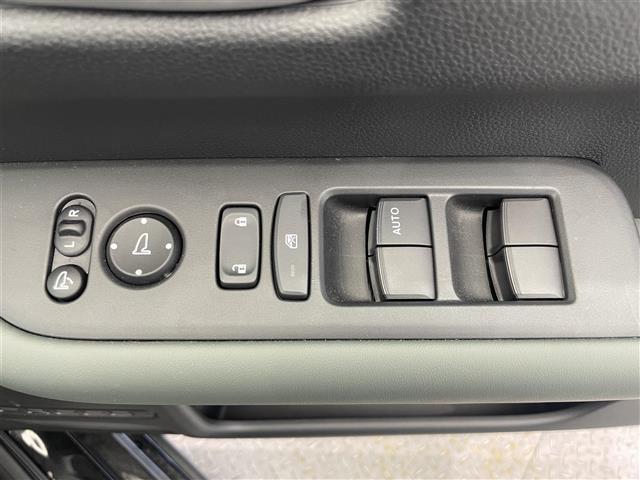 フリード クロスター 禁煙車 ホンダセンシング 両側パワースライドドア 純正9インチナビ Bluetooth AndroidAuto AppleCarPlay バックカメラ 前後ドライブレコーダー ETC LEDライト(16枚目)