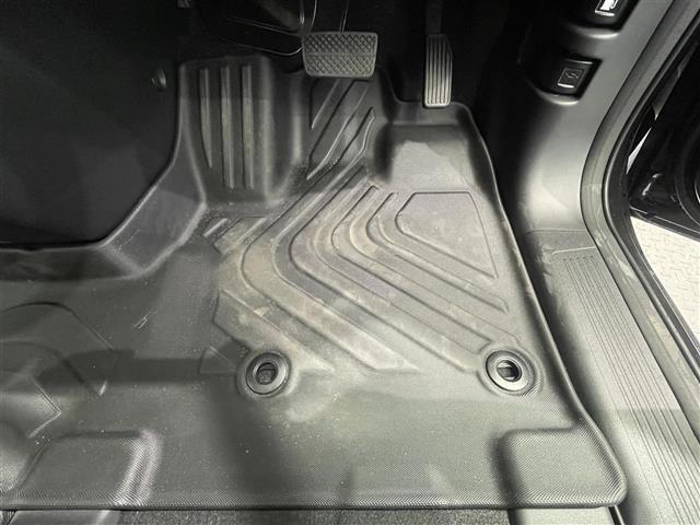 フリード クロスター 禁煙車 ホンダセンシング 両側パワースライドドア 純正9インチナビ Bluetooth AndroidAuto AppleCarPlay バックカメラ 前後ドライブレコーダー ETC LEDライト(20枚目)