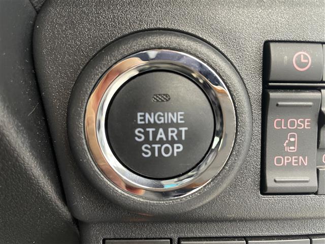 アトレー ＲＳ　禁煙車　６．８インチディスプレイオーディオ　両側パワースライドドア　４ＷＤ　前後コーナーセンサー　スマートアシスト　バックカメラ　ＬＥＤオートライト　ＥＴＣ　純正フロアマット　オートマチックハイビーム（12枚目）