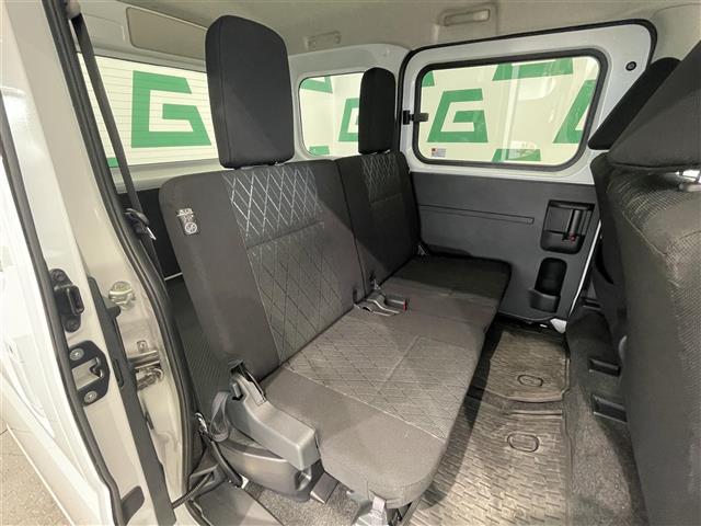 アトレー ＲＳ　禁煙車　６．８インチディスプレイオーディオ　両側パワースライドドア　４ＷＤ　前後コーナーセンサー　スマートアシスト　バックカメラ　ＬＥＤオートライト　ＥＴＣ　純正フロアマット　オートマチックハイビーム（25枚目）