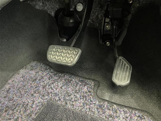 アクア Ｘ－アーバン　ソリッド　禁煙車　純正ナビ・Ｂｌｕｅｔｏｏｔｈ・ワンセグＴＶ　トヨタセーフティセンスＣ・プリクラッシュセーフティー・レーンディパーチャーアラート・オートマチックハイビーム　バックカメラ　ＥＴＣ　ルーフレール（21枚目）