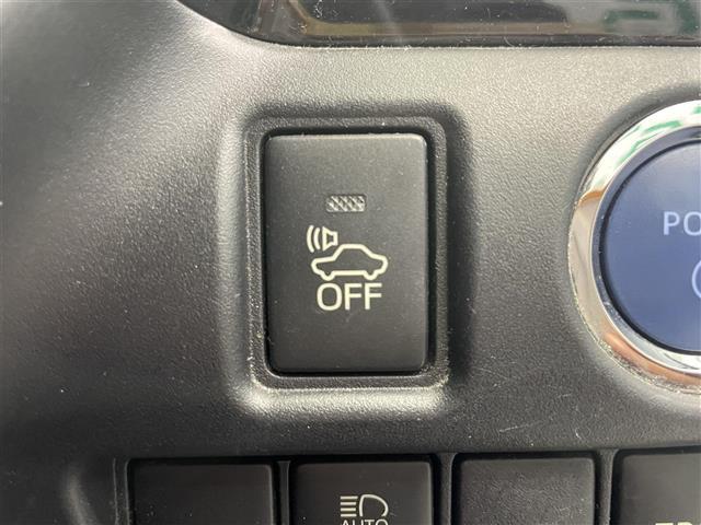 ノア ハイブリッドＳｉ　ダブルバイビー　禁煙車　トヨタセーフティセンスＣ　純正後席モニター　モデリスタエアロ　純正９インチナビ　Ｂｌｕｅｔｏｏｔｈ　フルセグＴＶ　ＥＴＣ　全席オートパワーウィンドウ　両側パワースライドドア　純正フロアマット（12枚目）