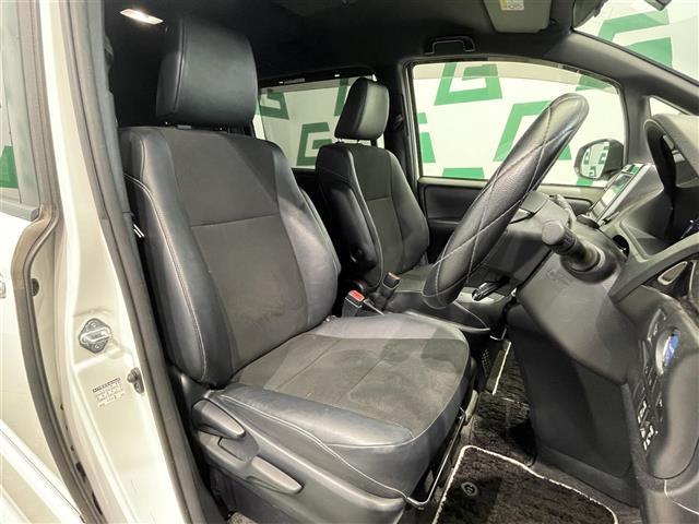 ノア ハイブリッドＳｉ　ダブルバイビー　禁煙車　トヨタセーフティセンスＣ　純正後席モニター　モデリスタエアロ　純正９インチナビ　Ｂｌｕｅｔｏｏｔｈ　フルセグＴＶ　ＥＴＣ　全席オートパワーウィンドウ　両側パワースライドドア　純正フロアマット（24枚目）