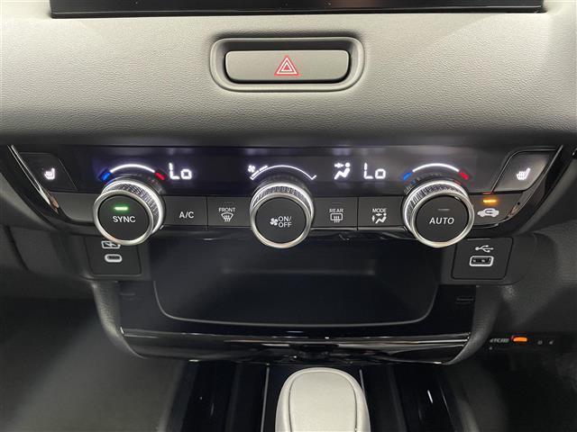 ヴェゼル ｅ：ＨＥＶ　Ｚ　Ｈｏｎｄａ　ＣＯＮＮＥＣＴディスプレー　ホンダセンシング　ワイヤレス充電器　バックカメラ　ブラインドスポットモニター　アダプティブドライビングビーム　後退出庫サポート　パワーテールゲート（16枚目）