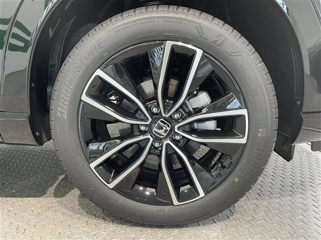 ヴェゼル ｅ：ＨＥＶ　Ｚ　Ｈｏｎｄａ　ＣＯＮＮＥＣＴディスプレー　ホンダセンシング　ワイヤレス充電器　バックカメラ　ブラインドスポットモニター　アダプティブドライビングビーム　後退出庫サポート　パワーテールゲート（41枚目）