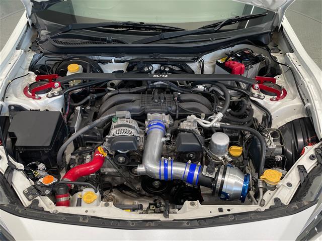８６ ＧＴ　禁煙　ＴＲＤエアロ　ＴＲＤマフラー　ＲＡＹＳ鍛造ホイール　ＢＲＩＴＺタワーバー　ＢＲＩＴＺレーシングラジエータキャップ　ＢＲＩＴＺエアクリーナー　ＡＯＯＡブレーキキャリパー　ナビ　バックカメラ　ＬＥＤ（26枚目）