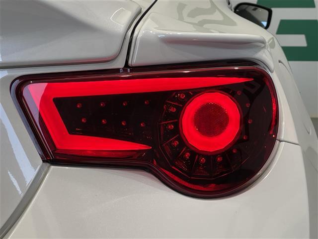 ８６ ＧＴ　禁煙　ＴＲＤエアロ　ＴＲＤマフラー　ＲＡＹＳ鍛造ホイール　ＢＲＩＴＺタワーバー　ＢＲＩＴＺレーシングラジエータキャップ　ＢＲＩＴＺエアクリーナー　ＡＯＯＡブレーキキャリパー　ナビ　バックカメラ　ＬＥＤ（39枚目）