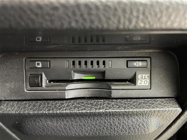 エスクァイア ハイブリッドGi 禁煙車 純正SDナビ Bluetooth フルセグTV バックモニター トヨタセーフティセンス 両側パワースライドドア 純正前後ドライブレコーダー ビルトインETC 前席シートヒーター(13枚目)