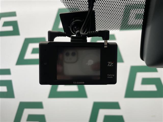 エスクァイア ハイブリッドGi 禁煙車 純正SDナビ Bluetooth フルセグTV バックモニター トヨタセーフティセンス 両側パワースライドドア 純正前後ドライブレコーダー ビルトインETC 前席シートヒーター(17枚目)