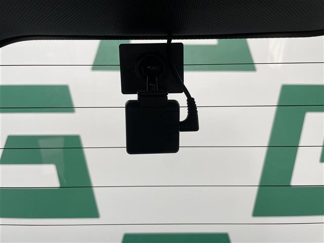 エスクァイア ハイブリッドGi 禁煙車 純正SDナビ Bluetooth フルセグTV バックモニター トヨタセーフティセンス 両側パワースライドドア 純正前後ドライブレコーダー ビルトインETC 前席シートヒーター(18枚目)