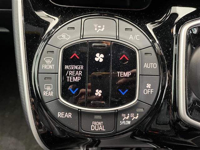 エスクァイア ハイブリッドGi 禁煙車 純正SDナビ Bluetooth フルセグTV バックモニター トヨタセーフティセンス 両側パワースライドドア 純正前後ドライブレコーダー ビルトインETC 前席シートヒーター(19枚目)