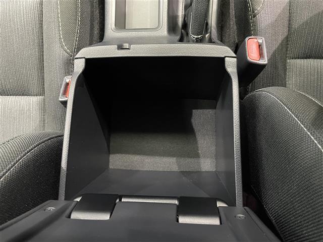 ハイラックス Z ブラックラリーエディション 禁煙車 バックカメラ 社外ナビ フルセグTV Bluetooth 衝突軽減 クルーズコントロール 社外アルミホイール 本革ステアリング ETC ソフトトノカバー フロントフォグランプ 純正フロアマット(23枚目)