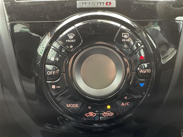 ノート e-パワーニスモ ナビ ワンセグ 全方位カメラ デジタルインナーミラー 衝突軽減ブレーキ 横滑り防止 本革巻きステアリング 前後ドライブレコーダー ETC 純正アルミホイール フロアマット 電動格納ミラー LEDヘッド(15枚目)