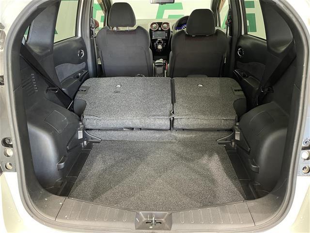 ノート e-パワーニスモ ナビ ワンセグ 全方位カメラ デジタルインナーミラー 衝突軽減ブレーキ 横滑り防止 本革巻きステアリング 前後ドライブレコーダー ETC 純正アルミホイール フロアマット 電動格納ミラー LEDヘッド(27枚目)