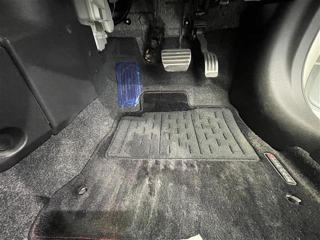 ノート e-パワーニスモ ナビ ワンセグ 全方位カメラ デジタルインナーミラー 衝突軽減ブレーキ 横滑り防止 本革巻きステアリング 前後ドライブレコーダー ETC 純正アルミホイール フロアマット 電動格納ミラー LEDヘッド(29枚目)