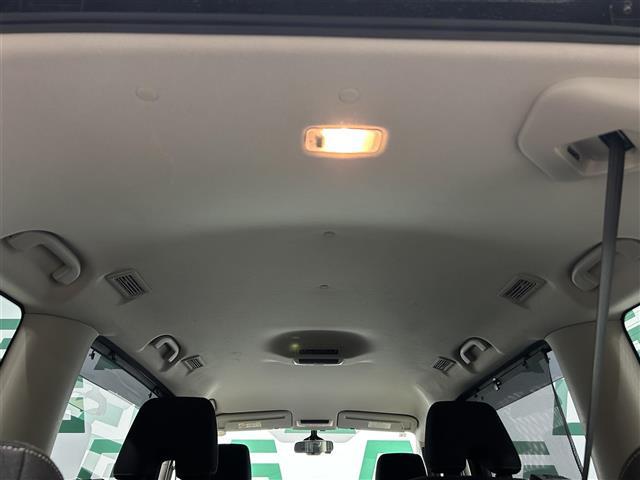 セレナ e-パワー ハイウェイスターV アラウンドビューモニター エマージェンシーブレーキ 両側パワースライドドア 8インチナビ パーキングアシスト クルーズコントロール シートヒーター ステアリングヒーター ドライブレコーダー ETC(20枚目)