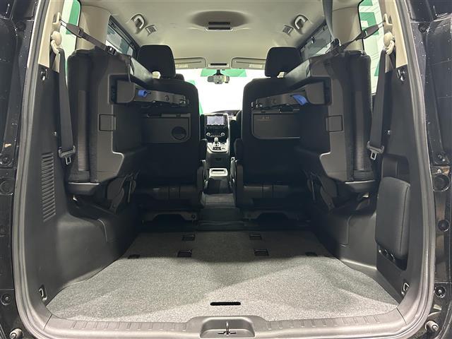 セレナ e-パワー ハイウェイスターV アラウンドビューモニター エマージェンシーブレーキ 両側パワースライドドア 8インチナビ パーキングアシスト クルーズコントロール シートヒーター ステアリングヒーター ドライブレコーダー ETC(29枚目)