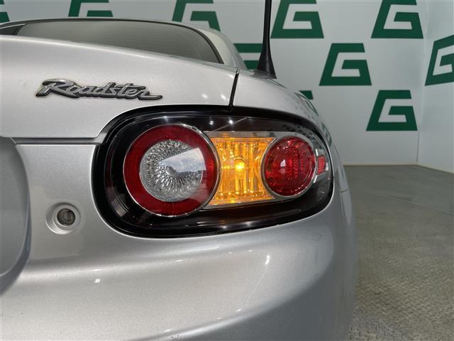 ロードスター RS RHT 禁煙車 TEIN車高調 ENKEI17インチアルミホイール 社外ナビ Bluetooth フルセグ バックカメラ ハードトップ 本革巻きステアリング GPSレーダー ETC オートライト スマートキー(32枚目)