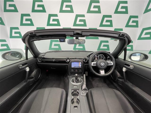 ロードスター RS RHT 禁煙車 TEIN車高調 ENKEI17インチアルミホイール 社外ナビ Bluetooth フルセグ バックカメラ ハードトップ 本革巻きステアリング GPSレーダー ETC オートライト スマートキー(42枚目)