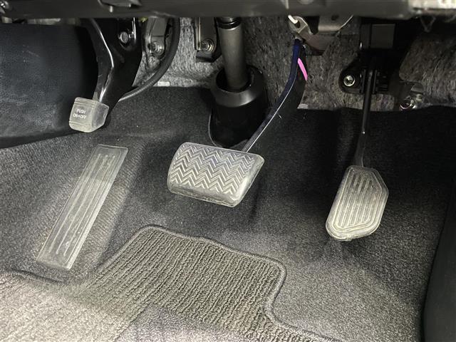 ハリアー エレガンス 禁煙車 純正9インチナビ バックカメラ フルセグTV Bluetooth ハーフレザーシート LEDヘッドライト フルオートパワウィンドウ 運転席パワーシート 純正17インチアルミホイール ETC(14枚目)