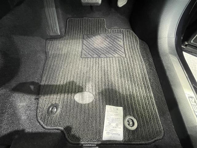 ハリアー エレガンス 禁煙車 純正9インチナビ バックカメラ フルセグTV Bluetooth ハーフレザーシート LEDヘッドライト フルオートパワウィンドウ 運転席パワーシート 純正17インチアルミホイール ETC(15枚目)