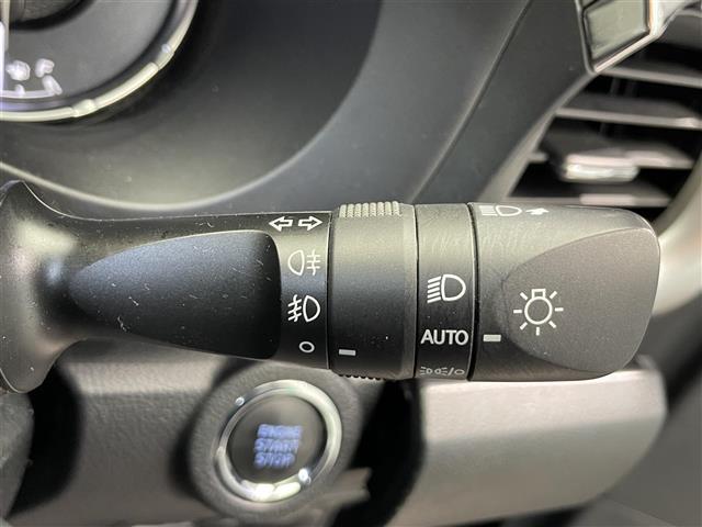 ハイラックス Z 禁煙車 ALPINEナビ バックカメラ 前後ドラレコ トヨタセーフティセンス・プリクラッシュセーフティ・レーンディパーチャーアラート・レーダークルーズコントロール・ロードサインアシスト ETC(10枚目)