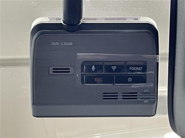 ハイラックス Z 禁煙車 ALPINEナビ バックカメラ 前後ドラレコ トヨタセーフティセンス・プリクラッシュセーフティ・レーンディパーチャーアラート・レーダークルーズコントロール・ロードサインアシスト ETC(17枚目)