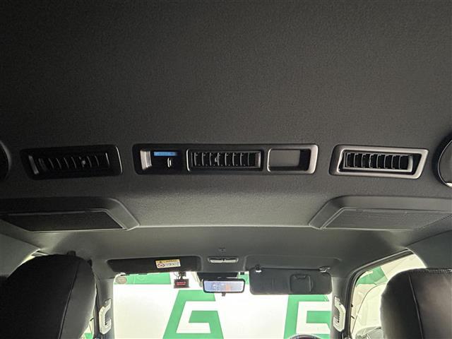 ハイエースバン スーパーGL ダーク プライムII パノラミックビューモニター ベッドキット デジタルインナーミラー 純正ナビ フルセグ Bluetooth ETC プリクラッシュセーフティ MOMOステアリング スマートキー ドライブレコーダー(22枚目)