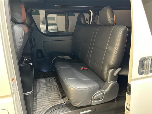 ハイエースバン スーパーGL ダーク プライムII パノラミックビューモニター ベッドキット デジタルインナーミラー 純正ナビ フルセグ Bluetooth ETC プリクラッシュセーフティ MOMOステアリング スマートキー ドライブレコーダー(28枚目)