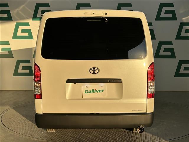 ハイエースバン スーパーGL ダーク プライムII パノラミックビューモニター ベッドキット デジタルインナーミラー 純正ナビ フルセグ Bluetooth ETC プリクラッシュセーフティ MOMOステアリング スマートキー ドライブレコーダー(33枚目)