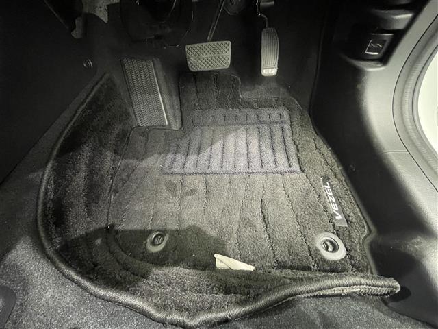 ヴェゼル ハイブリッドZ・ホンダセンシング バックモニター 純正ナビ Bluetooth フルセグTV ホンダセンシング 衝突軽減ブレーキ 横滑り防止 前席シートヒーター ドライブレコーダー ETC ルーフレール 電動パーキングブレーキ(31枚目)