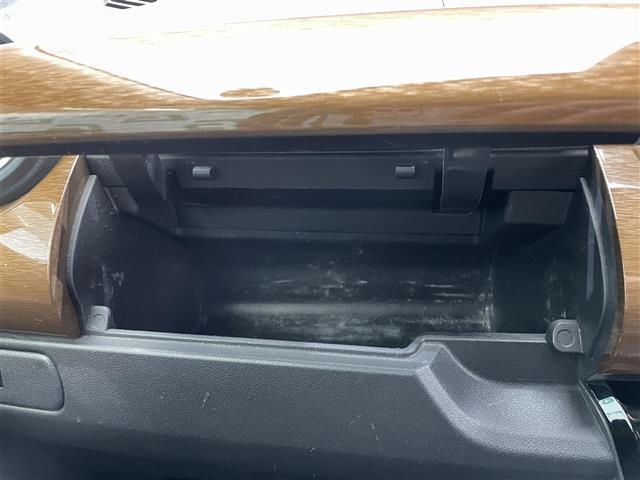 キャスト スタイルG プライムコレクション SAIII 禁煙車 社外ナビ バックカメラ スマートアシスト3 車線逸脱警報 オートハイビーム 誤発進抑制制御 先行車発進お知らせ機能 標識認識機能 シートヒーター 横滑り防止装置 ドアバイザー(19枚目)