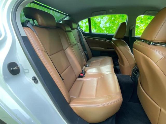 ＧＳ ＧＳ２５０Ｉパッケージ　新品タイヤ／保証書／純正　１２．３インチ　メモリーナビ／シートヒーター／シート　フルレザー／ヘッドランプ　ＬＥＤ／ＵＳＢジャック／Ｂｌｕｅｔｏｏｔｈ接続／ＥＴＣ／ＥＢＤ付ＡＢＳ／横滑り防止装置　禁煙車（6枚目）