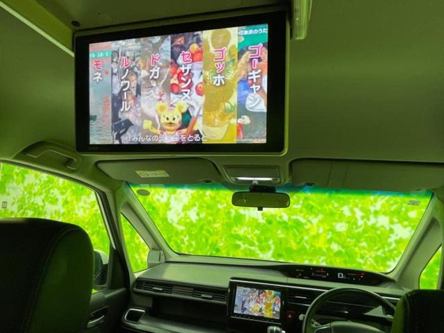 ステップワゴンスパーダ スパーダクールスピリット・ホンダセンシング　新品タイヤ／保証書／純正　９インチ　ＳＤナビ／フリップダウンモニター　純正　１１インチ／ホンダセンシング／両側電動スライドドア／シートヒーター／車線逸脱防止支援システム／シート　ハーフレザー　ＥＴＣ（9枚目）