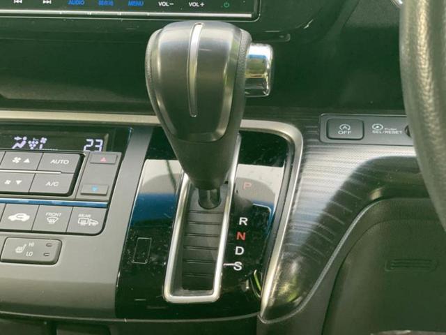 ステップワゴンスパーダ スパーダクールスピリット・ホンダセンシング　新品タイヤ／保証書／純正　９インチ　ＳＤナビ／フリップダウンモニター　純正　１１インチ／ホンダセンシング／両側電動スライドドア／シートヒーター／車線逸脱防止支援システム／シート　ハーフレザー　ＥＴＣ（31枚目）