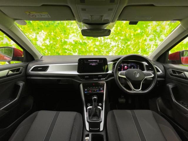 T-ロック TSIアクティブ 新品タイヤ/保証書/純正 SDナビ/衝突安全装置/車線逸脱防止支援システム/パーキングアシスト 自動操舵/ヘッドランプ LED/ETC/EBD付ABS/横滑り防止装置/アイドリングストップ(4枚目)