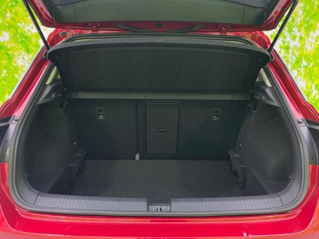 T-ロック TSIアクティブ 新品タイヤ/保証書/純正 SDナビ/衝突安全装置/車線逸脱防止支援システム/パーキングアシスト 自動操舵/ヘッドランプ LED/ETC/EBD付ABS/横滑り防止装置/アイドリングストップ(19枚目)