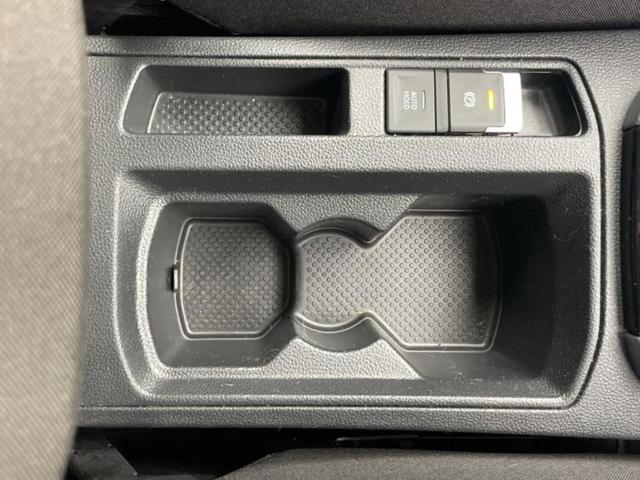 T-ロック TSIアクティブ 新品タイヤ/保証書/純正 SDナビ/衝突安全装置/車線逸脱防止支援システム/パーキングアシスト 自動操舵/ヘッドランプ LED/ETC/EBD付ABS/横滑り防止装置/アイドリングストップ(23枚目)