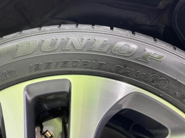 シエンタ ハイブリッドGクエロ 新品タイヤ/モデリスタエアロ/純正 9インチ メモリーナビ/フリップダウンモニター 純正 10.1インチ/トヨタセーフティセンス/両側電動スライドドア/車線逸脱防止支援システム 衝突被害軽減システム(45枚目)