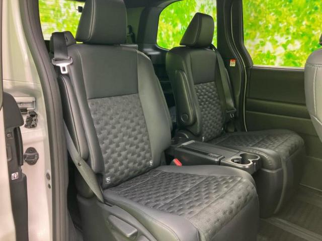 ヴォクシー ハイブリッドＳ－Ｚ　保証書／ディスプレイオーディオ＋ナビ１０．５インチ／トヨタセーフティセンス／両側電動スライドドア／シートヒーター　前席／パノラミックビューモニター／車線逸脱防止支援システム　衝突被害軽減システム（6枚目）