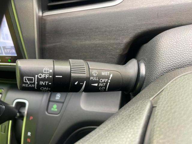 フリード Ｇブラックスタイル　新品タイヤ／保証書／純正　１０インチ　ＳＤナビ／フリップダウンモニター　純正　１０．１インチ／ホンダセンシング／両側電動スライドドア／シートヒーター　前席／車線逸脱防止支援システム　バックカメラ（16枚目）