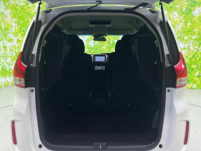 フリード Ｇブラックスタイル　新品タイヤ／保証書／純正　１０インチ　ＳＤナビ／フリップダウンモニター　純正　１０．１インチ／ホンダセンシング／両側電動スライドドア／シートヒーター　前席／車線逸脱防止支援システム　バックカメラ（22枚目）