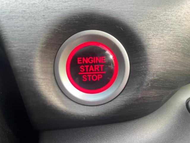 フリード Ｇブラックスタイル　新品タイヤ／保証書／純正　１０インチ　ＳＤナビ／フリップダウンモニター　純正　１０．１インチ／ホンダセンシング／両側電動スライドドア／シートヒーター　前席／車線逸脱防止支援システム　バックカメラ（29枚目）