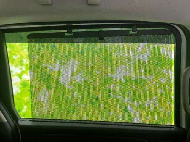 フリード Ｇブラックスタイル　新品タイヤ／保証書／純正　１０インチ　ＳＤナビ／フリップダウンモニター　純正　１０．１インチ／ホンダセンシング／両側電動スライドドア／シートヒーター　前席／車線逸脱防止支援システム　バックカメラ（43枚目）