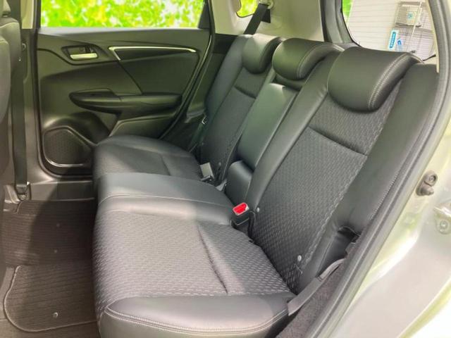 フィットハイブリッド ハイブリッド・Ｌパッケージ　新品タイヤ／保証書／純正　ＳＤナビ／シート　ハーフレザー／ヘッドランプ　ＬＥＤ／Ｂｌｕｅｔｏｏｔｈ接続／ＥＴＣ／ＥＢＤ付ＡＢＳ／横滑り防止装置／アイドリングストップ／バックモニター／ワンセグＴＶ（8枚目）