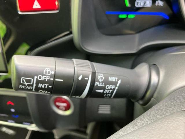 フィットハイブリッド ハイブリッド・Ｌパッケージ　新品タイヤ／保証書／純正　ＳＤナビ／シート　ハーフレザー／ヘッドランプ　ＬＥＤ／Ｂｌｕｅｔｏｏｔｈ接続／ＥＴＣ／ＥＢＤ付ＡＢＳ／横滑り防止装置／アイドリングストップ／バックモニター／ワンセグＴＶ（16枚目）