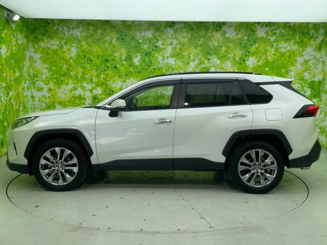 ＲＡＶ４ ４ＷＤ　Ｇ　Ｚパッケージ　保証書／ディスプレイオーディオ＋ナビ１０．５インチ／デジタルインナーミラー／トヨタセーフティセンス／シートヒーター／パノラミックビューモニター／車線逸脱防止支援システム／シート　合皮　全周囲カメラ（2枚目）